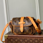 Louis Vuitton Cargo Wearable Wallet - Luxury G69 M14742 Brown
